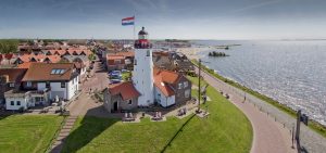  Arrangement  Windturbines & voormalig eiland Urk